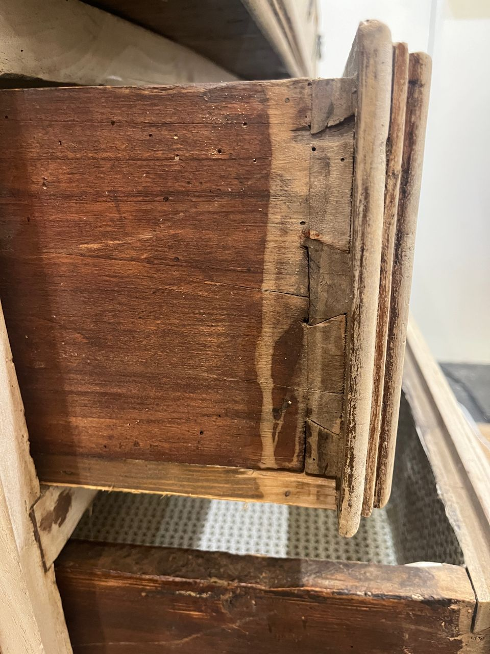 Antique Bleached Pine 4 Drawer Chest
