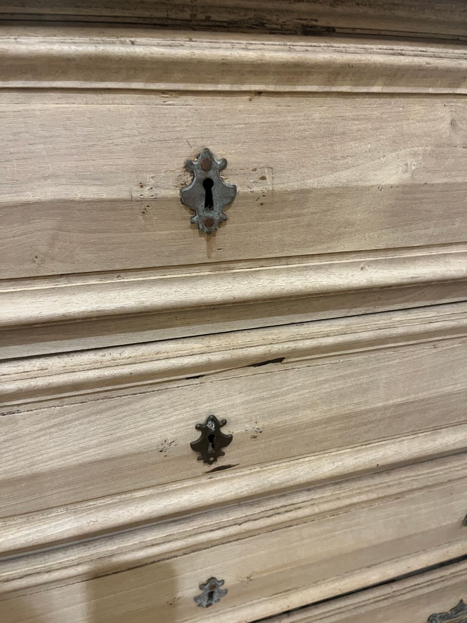 Antique Bleached Pine 4 Drawer Chest