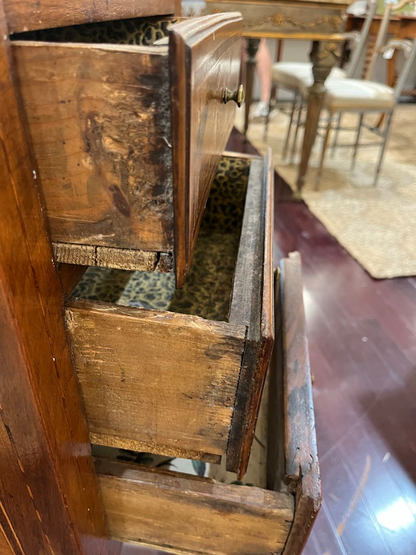 Early 19th Century Hepplewhite 3 Drawer Cabinet
