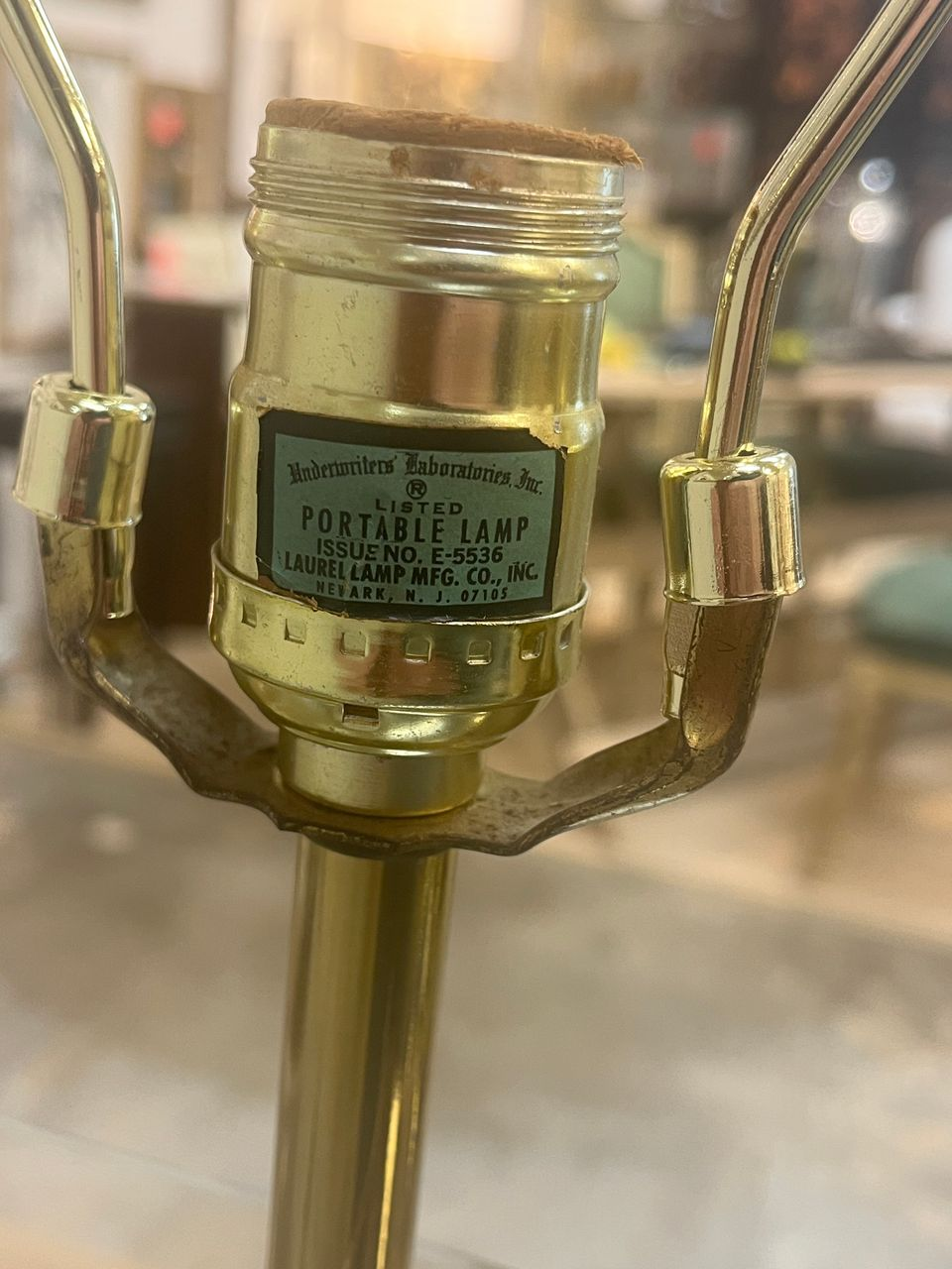 Mid Century Brass & Lucite Laurel Table Lamp
