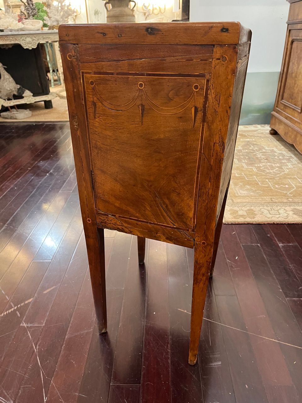 Early 19th Century Hepplewhite 3 Drawer Cabinet