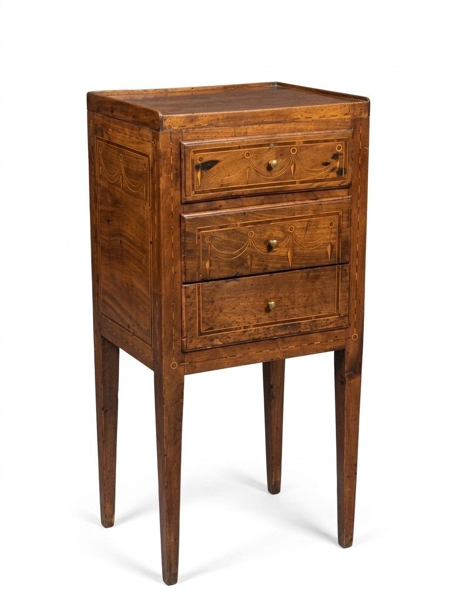 Early 19th Century Hepplewhite 3 Drawer Cabinet