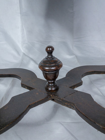 17th Century William and Mary Oyster Veneered Walnut Dressing Table