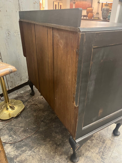 19th Century Queen Anne 3 Drawer Commode Chest