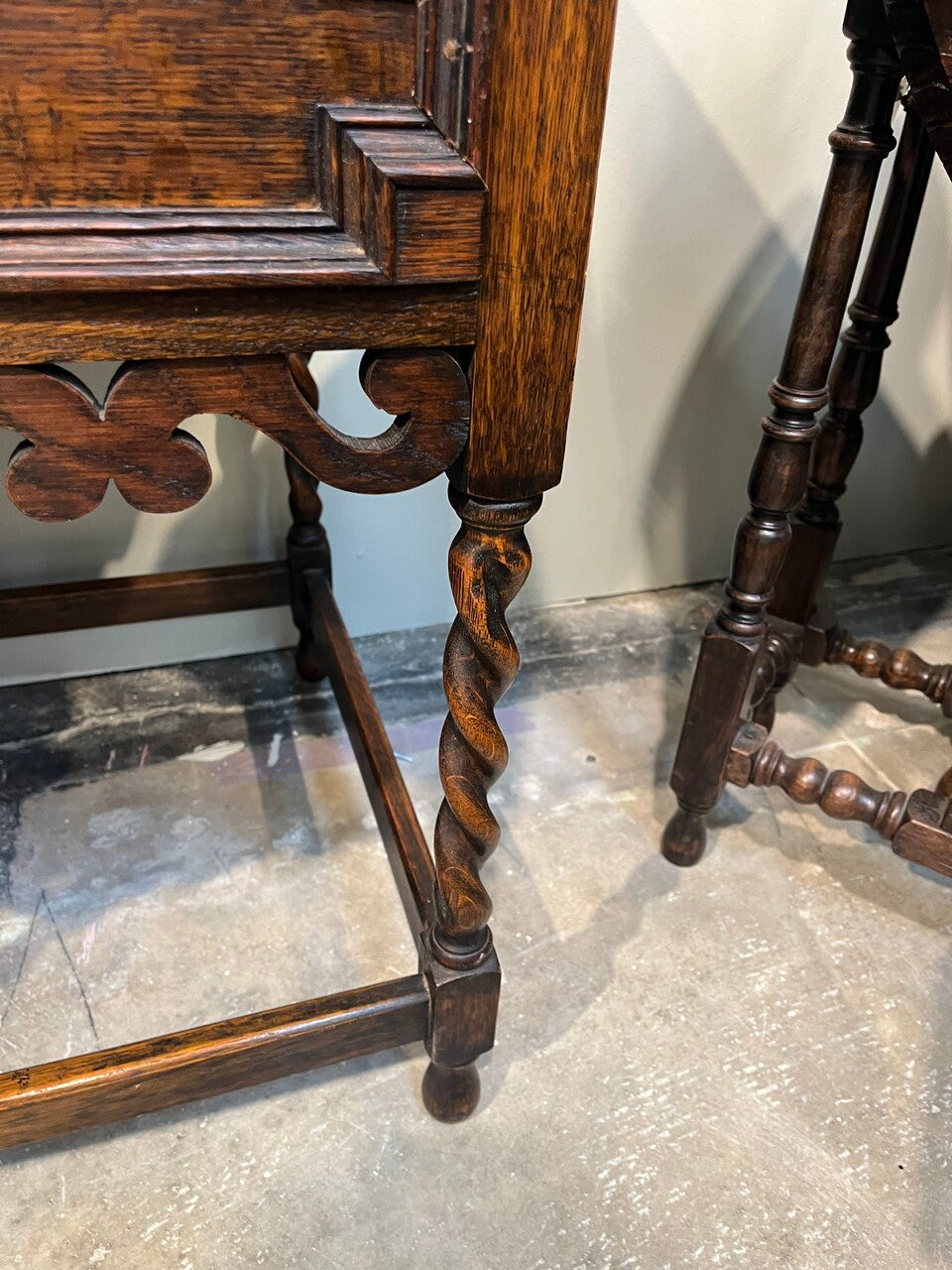 Early 20th Century English Oak Jacobean Hall Sofa Table