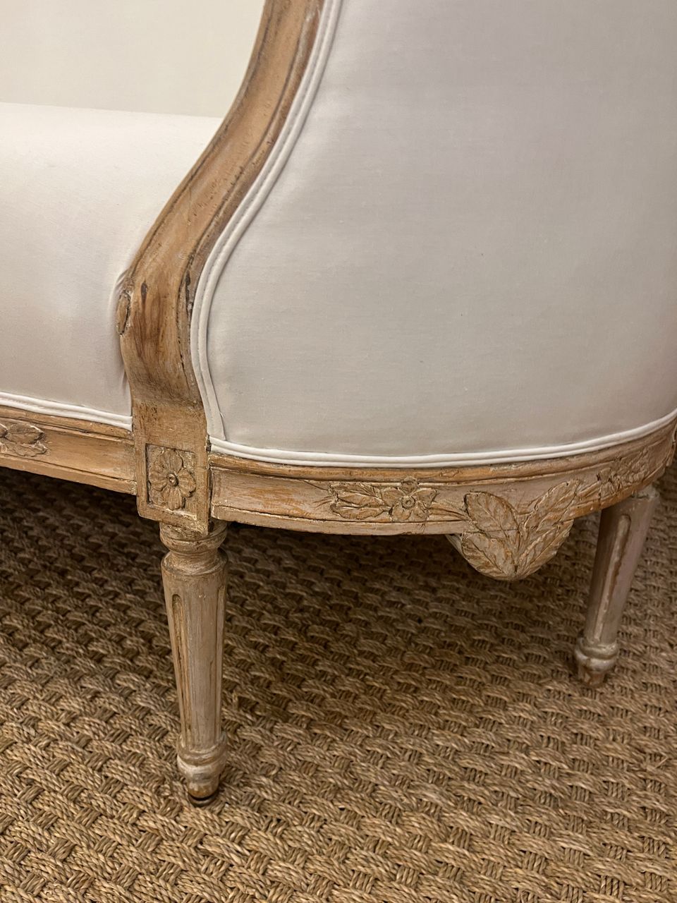 Swedish Gustavian Sofa in Linen